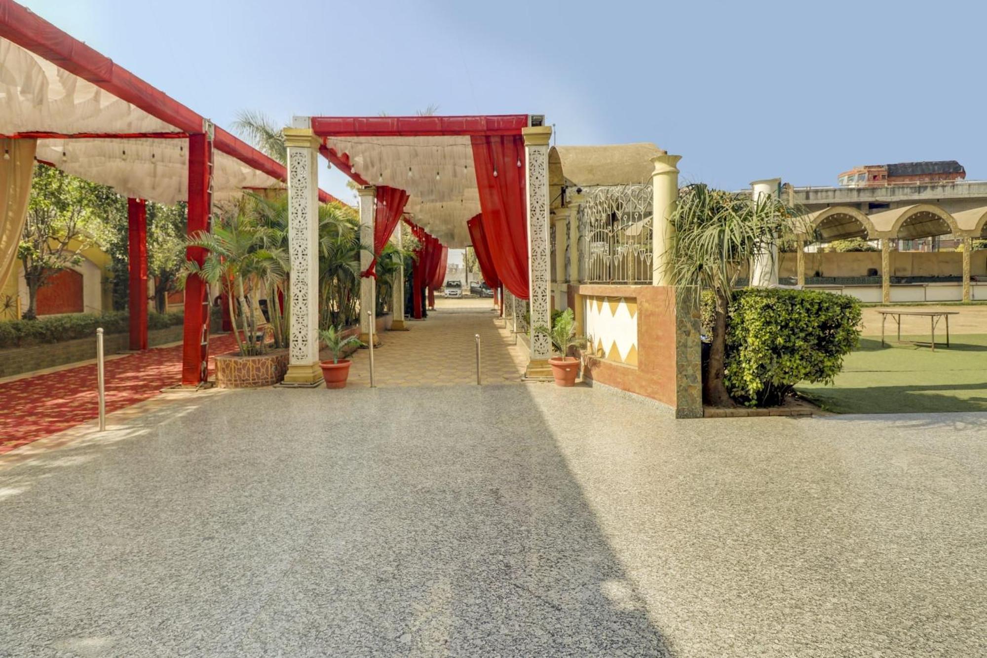 Hotel O Mukut Mahal Мірут Екстер'єр фото